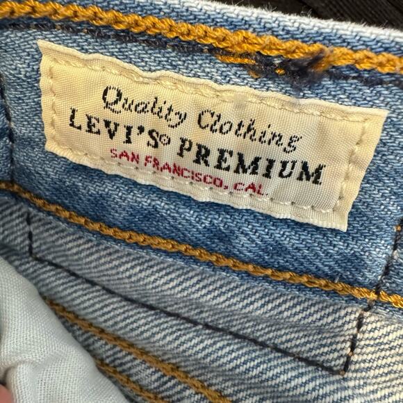Levi’s Premium Crop Wedgie Straight Fit Jeans - Size 26 - Picture 6 of 10